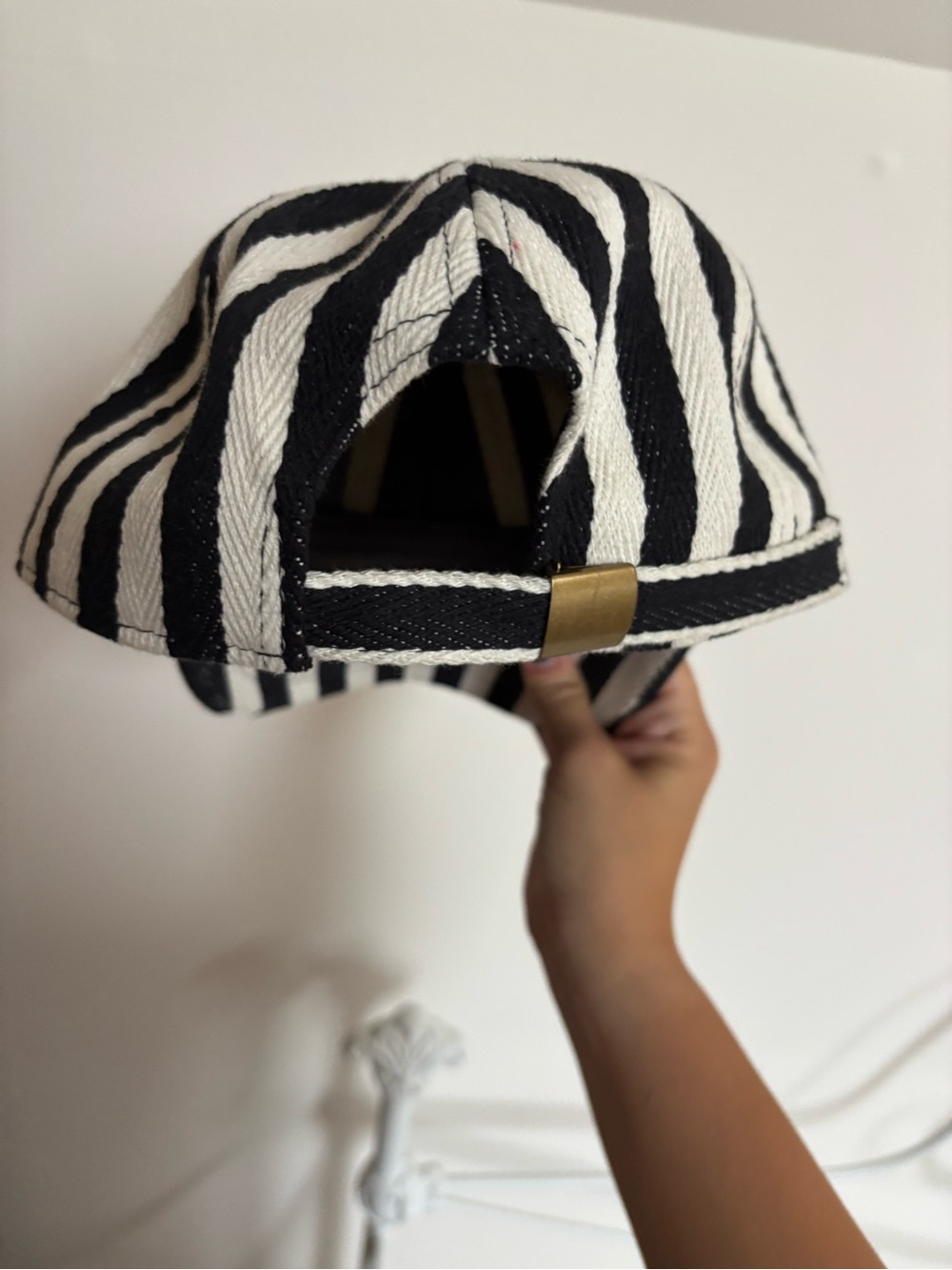 Hat - Picture 3 of 4